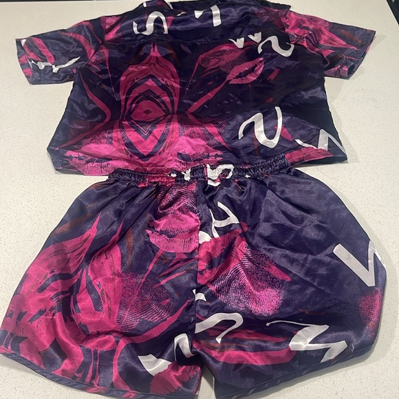 Sleep Wrld Short Set - Picture 5 of 6